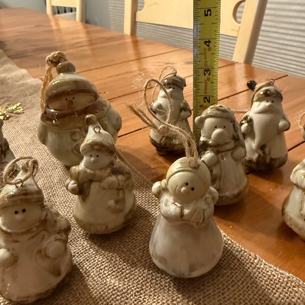 Ceramic/Pottery Holiday Folk Art Lot of 9 Figurine Ornaments Set -Cream and Gold - Picture 15 of 15